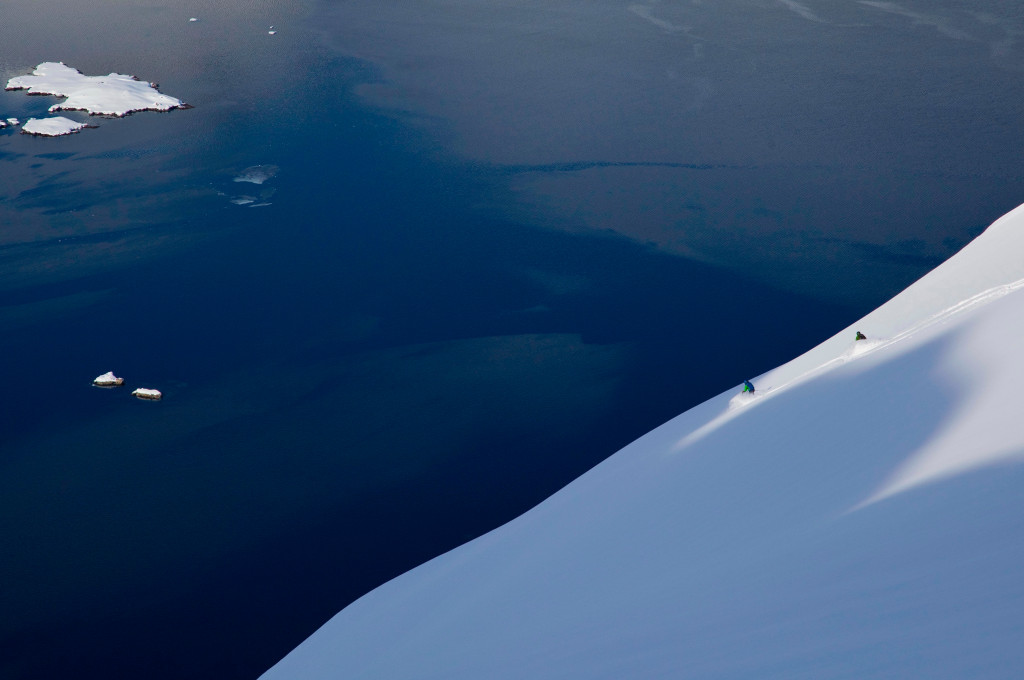 Heliskiing East Greenland ©Shinsetsu Photo