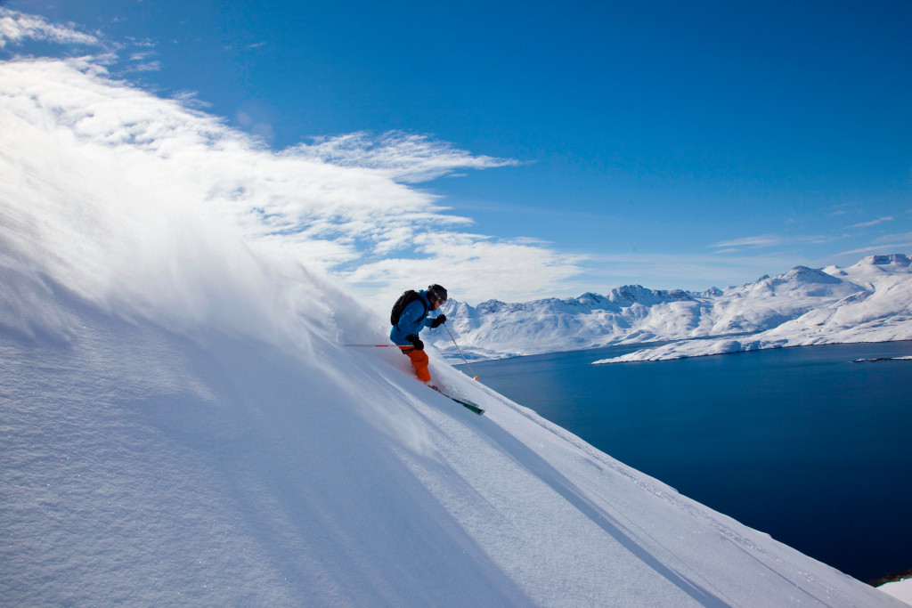 Heliskiing East Greenland ©Shinsetsu Photo