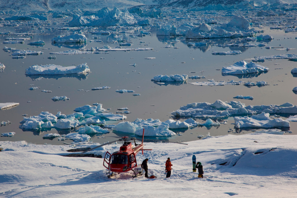 Heliskiing East Greenland ©Shinsetsu Photo