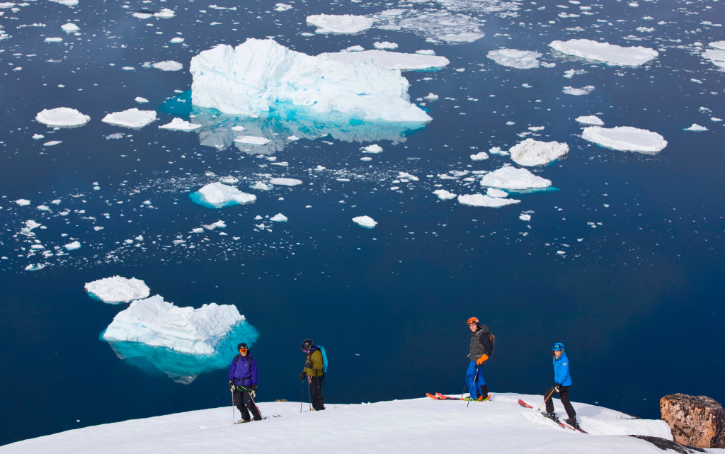 Heliskiing East Greenland ©Shinsetsu Photo