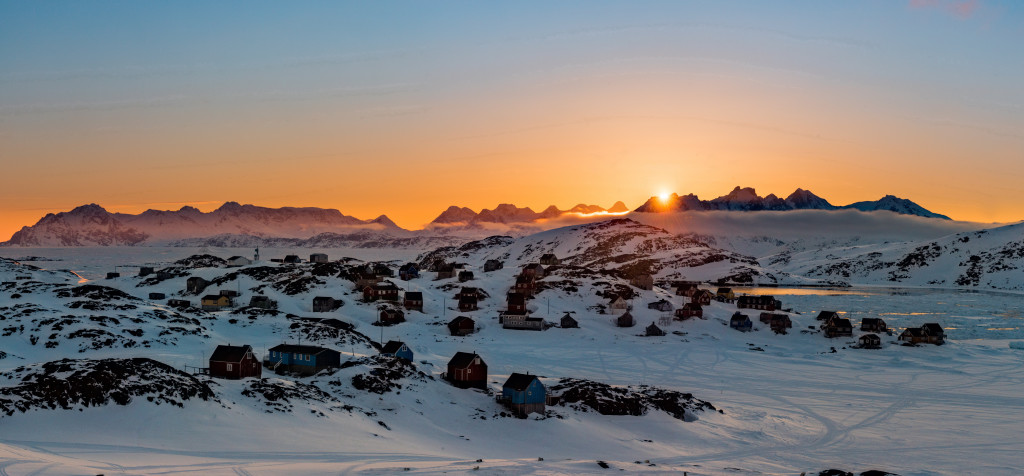 Sunset over Kulusuk ©Eli Spiegel