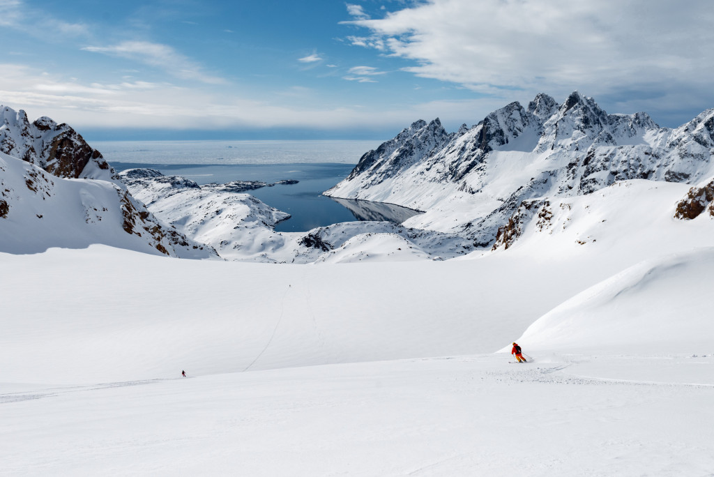 Heli Skiing East Greenland ©Eli Spiegel