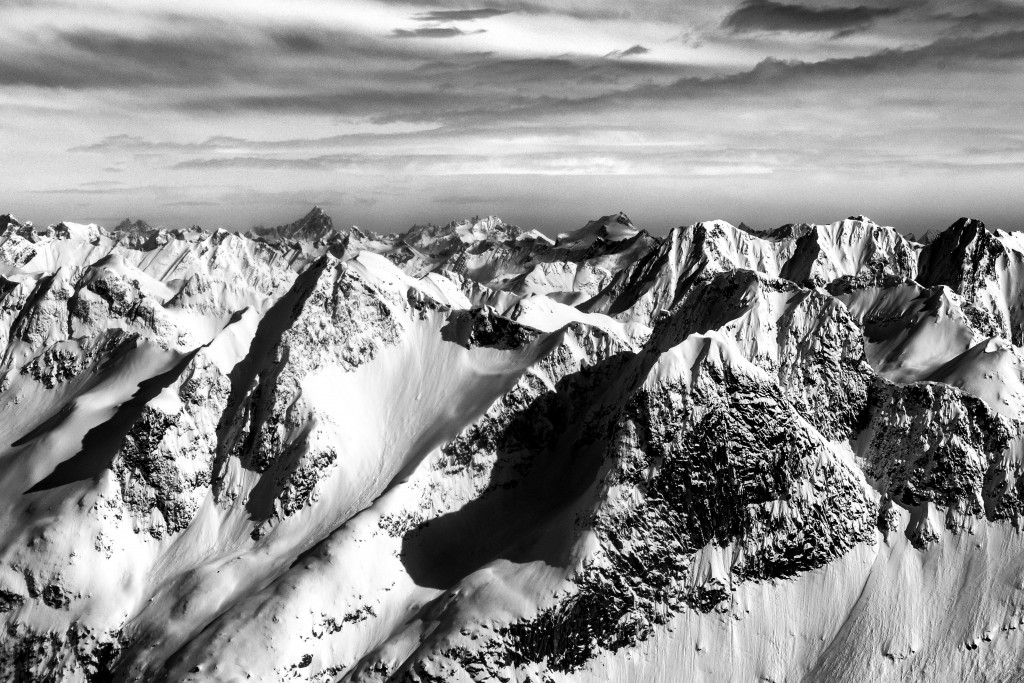 Heli Skiing East Greenland ©Eli Spiegel