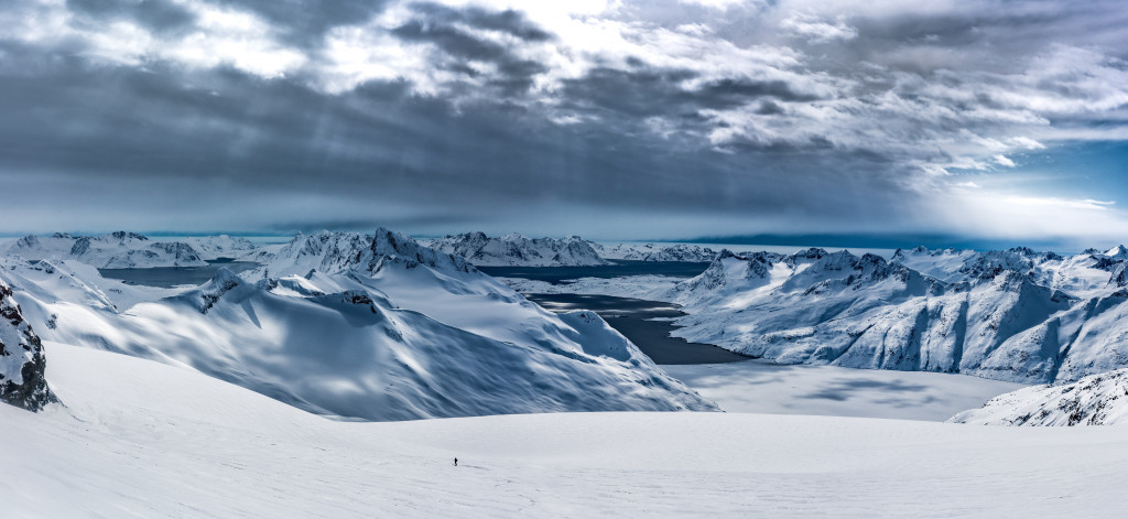 Heli Skiing East Greenland ©Eli Spiegel