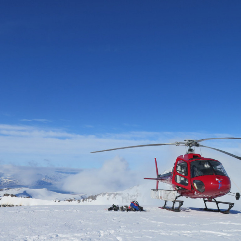 Arctic Heli Skiing Helicopter | Arctic Heli Skiing