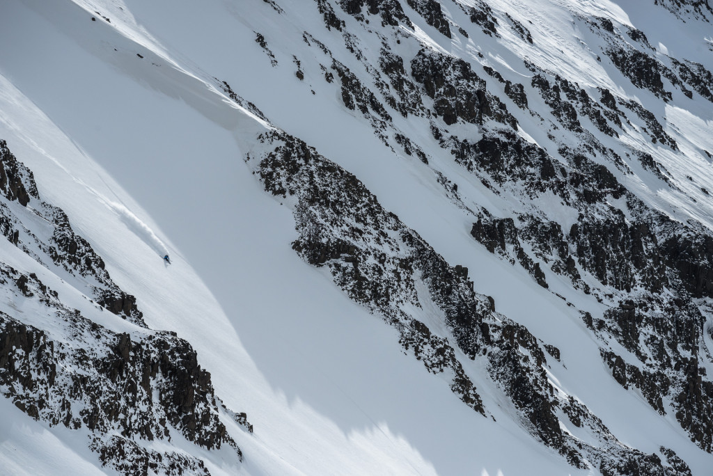 Heli Skiing in the Troll Peninsula  ©Andrew Strain